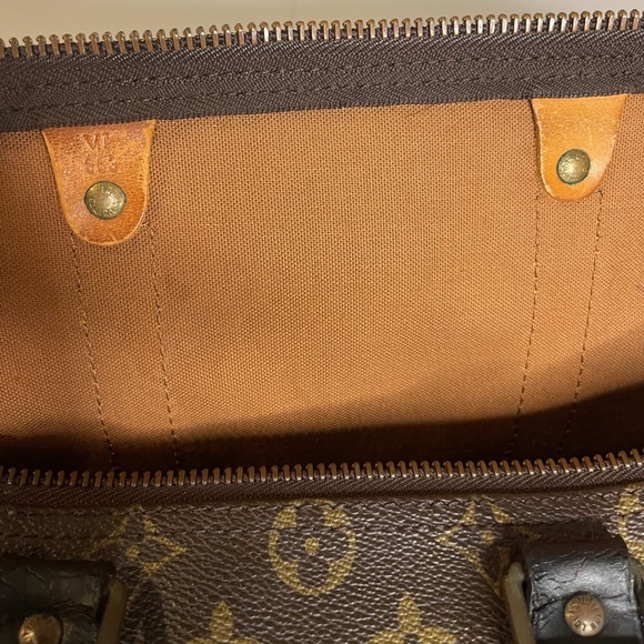 💯 Authentic Louis Vuitton Speedy Monogram Vintage RARE Black 2-way zipper - Picture 16 of 17